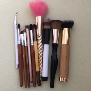 Make up brushes
